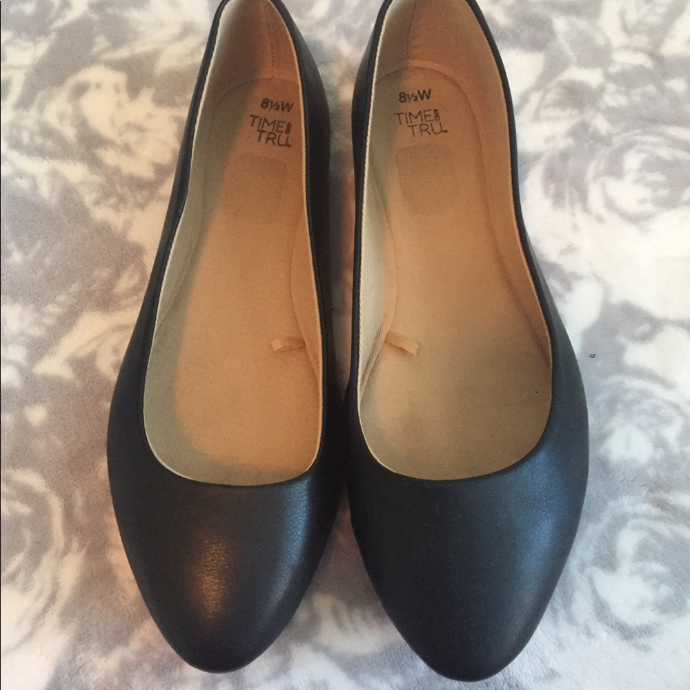Time&Tru flats NWOT